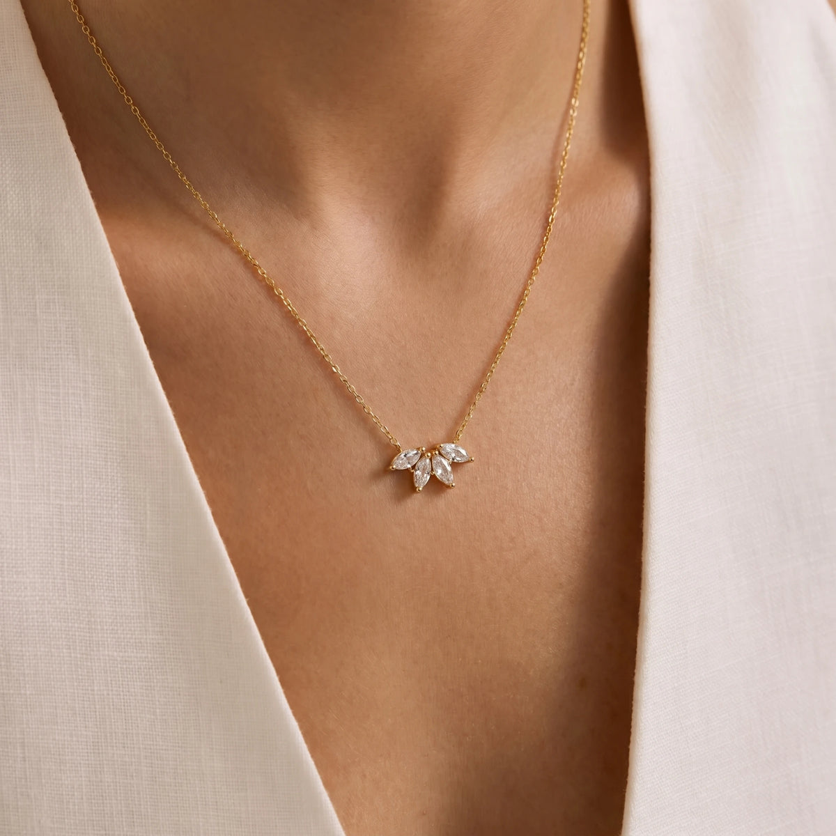 Gold Plated Pendant Necklace - Brooksandezra