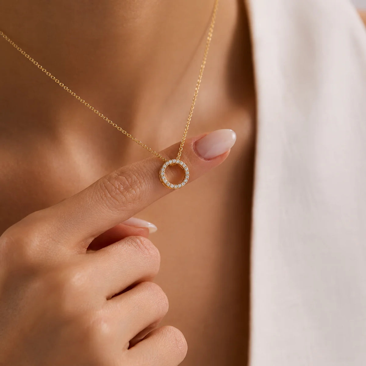 Gold Plated Pendant Necklace - Brooksandezra