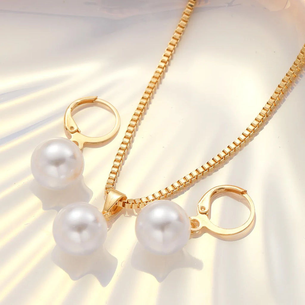 Pearl Jewellery Set - Brooksandezra