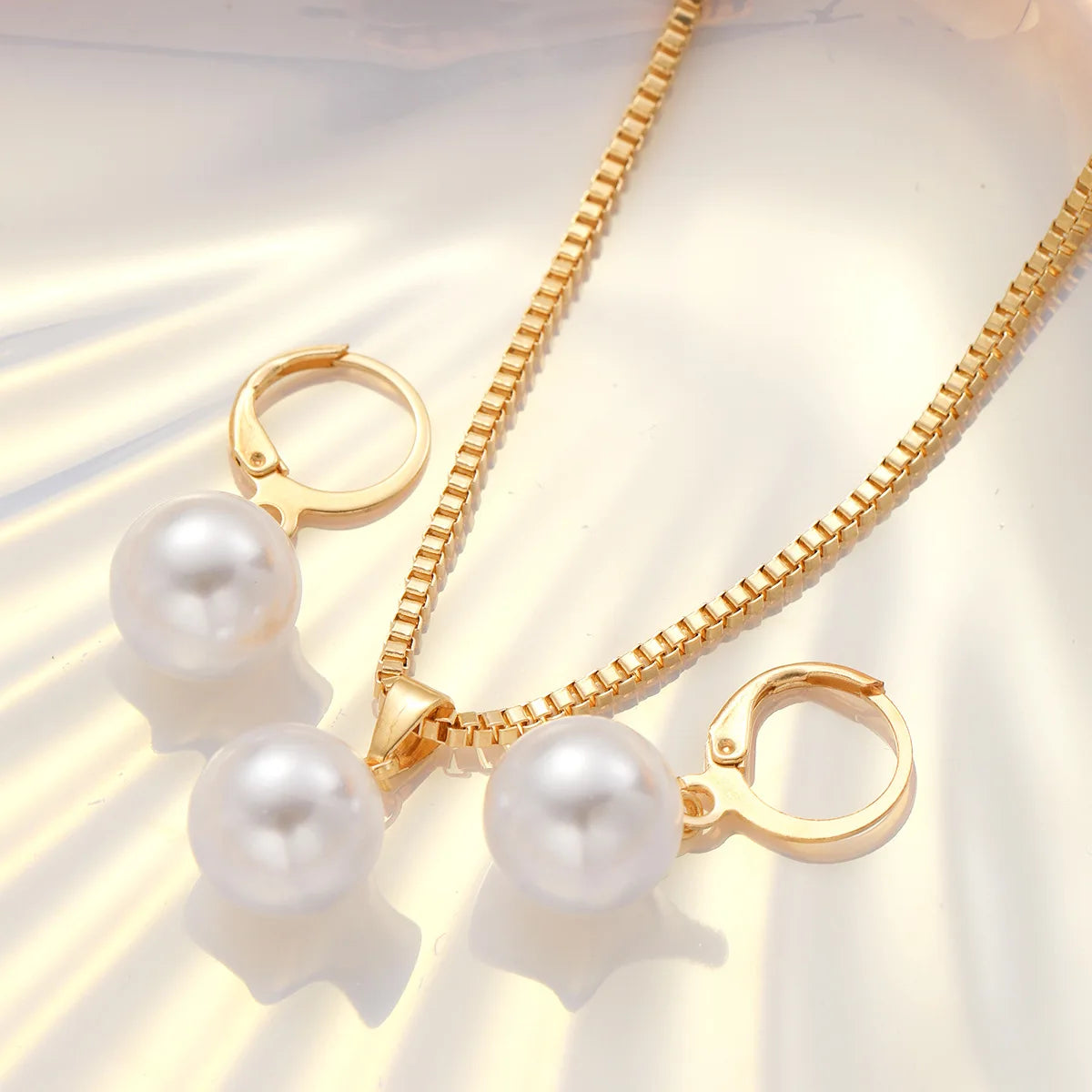 Pearl Jewellery Set - Brooksandezra