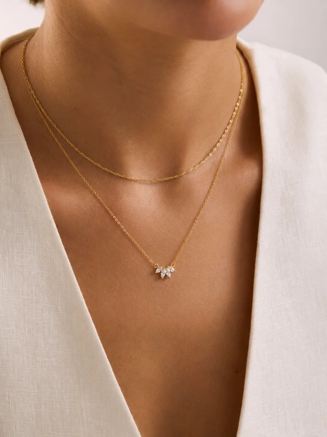 Gold Plated Pendant Necklace - Brooksandezra